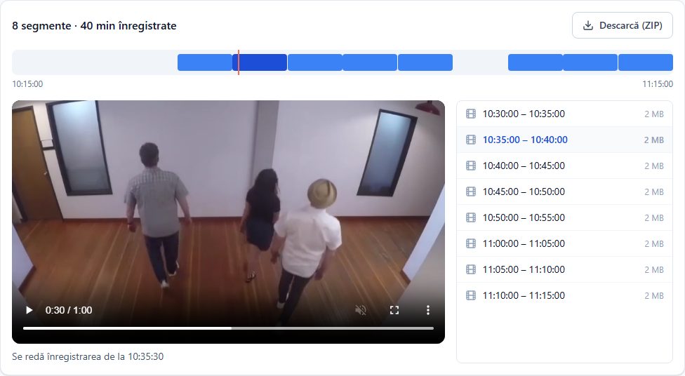 Pagina Înregistrări cu o cronologie a segmentelor înregistrate și video-ul camerei în redare